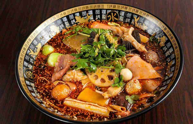 開冒菜店賺錢嗎，開一家冒菜店需要注意什么？